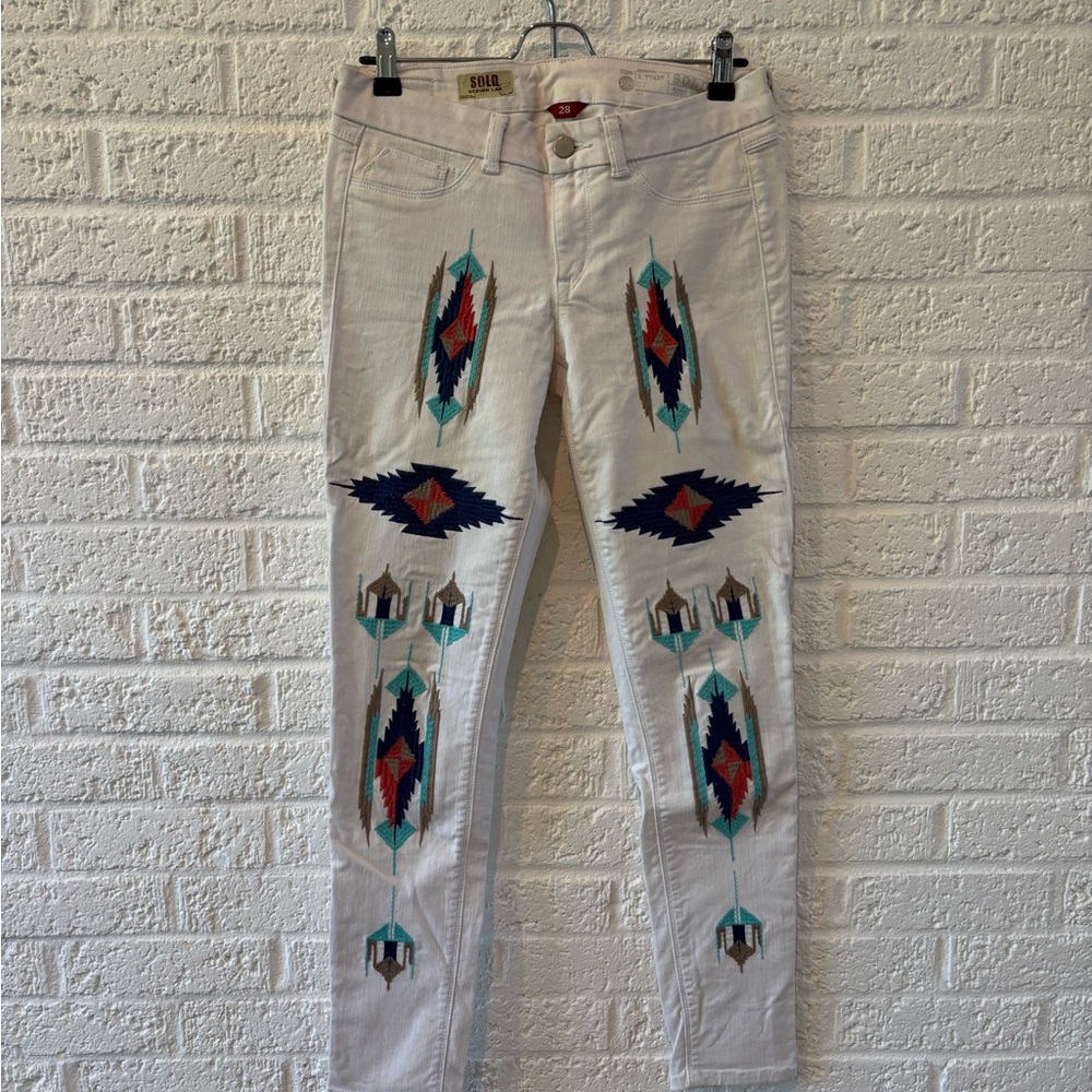 SOLD Design Lab White Embroidered Jeans